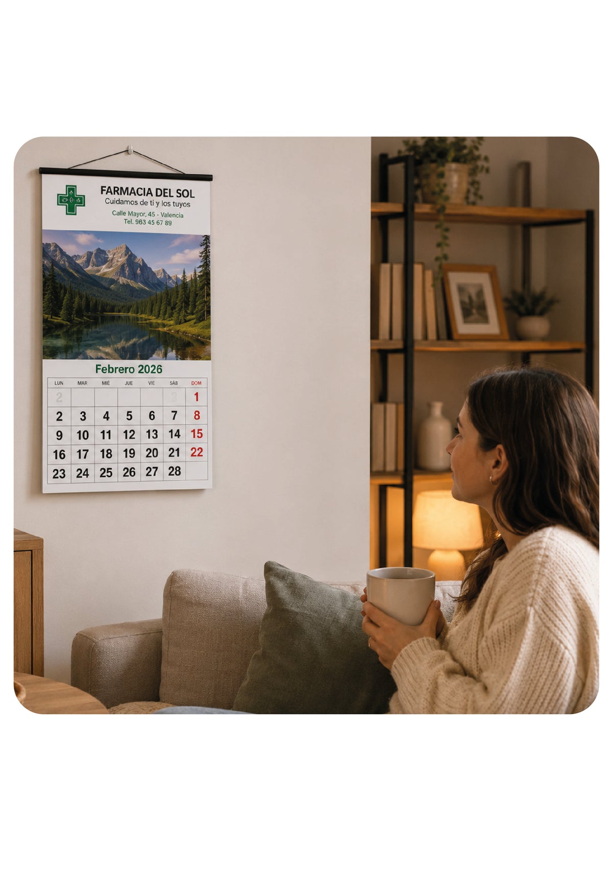 Calendario de pared tamaño XL colgado en un interior